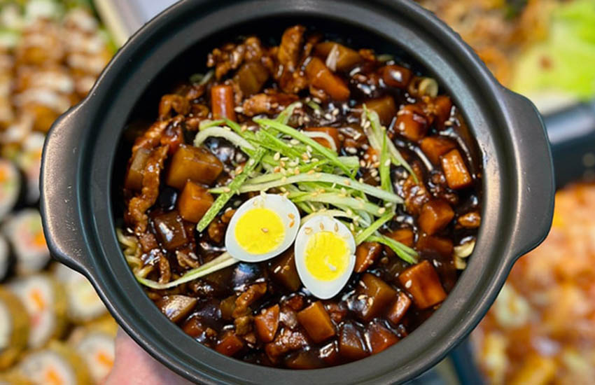 Julee House – Ẩm thực Hàn giữa lòng Hà Đông, tinh tế và đậm đà