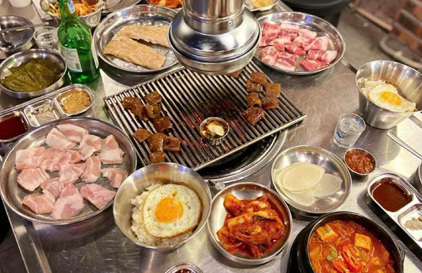 BBQ Ông Mập Hồ Tây – Thịt nướng đẫm sốt, phong cách nướng phóng khoáng!
