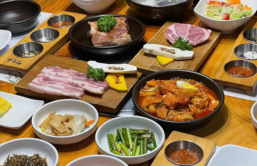  Cheong Hak Gol – Hương vị Hàn Quốc truyền thống giữa lòng Thanh Xuân!